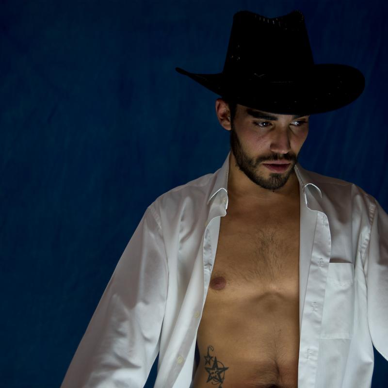 Sesión de fotos de sesiones de Alejandro Martínez: oscuro 6-1